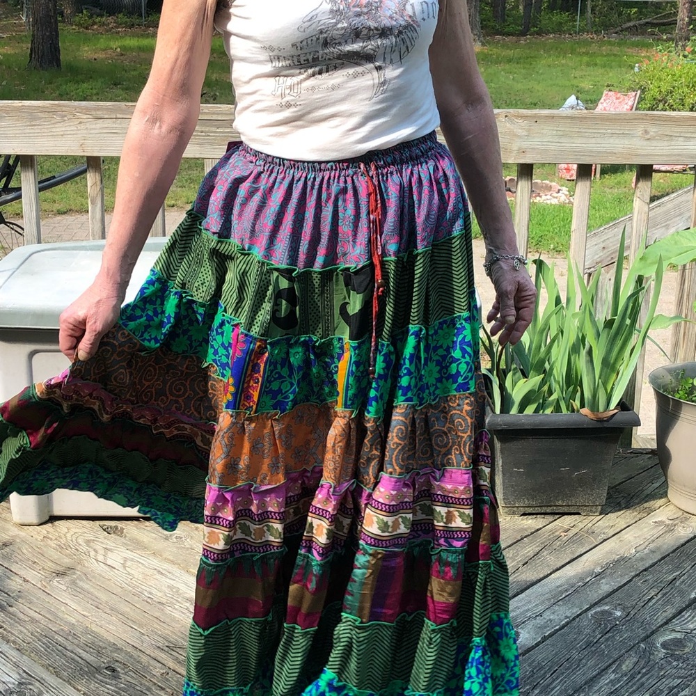 NWT Beautiful boho/festival style long skirt. - Picture 4 of 7